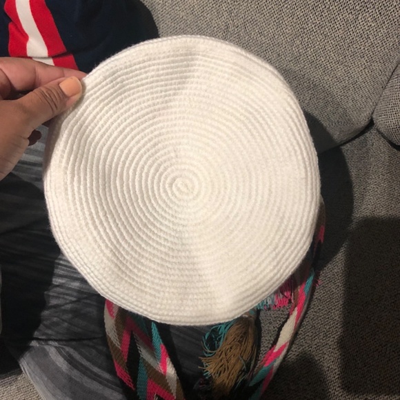 Authentic Wayuu bag/ Mochila Wayuu/ cream color/ multicolored strap/ Size M - Picture 4 of 11